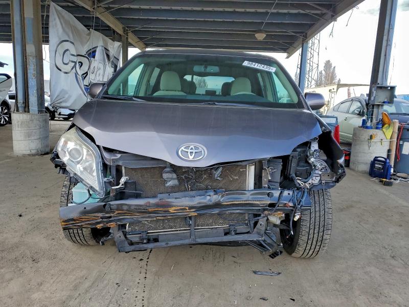Photo 5 from auction – 2013 TOYOTA SIENNA LE with VIN 5TDKK3DC6DS368727