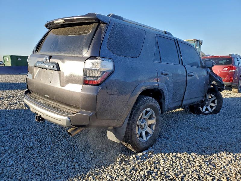 Photo 3 from auction – 2016 TOYOTA 4RUNNER SR with VIN JTEBU5JR8G5280346