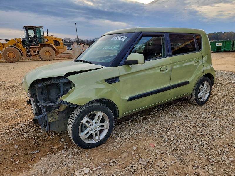 KIA SOUL + 2010 with VIN KNDJT2A22A7175169 - Photo from auction