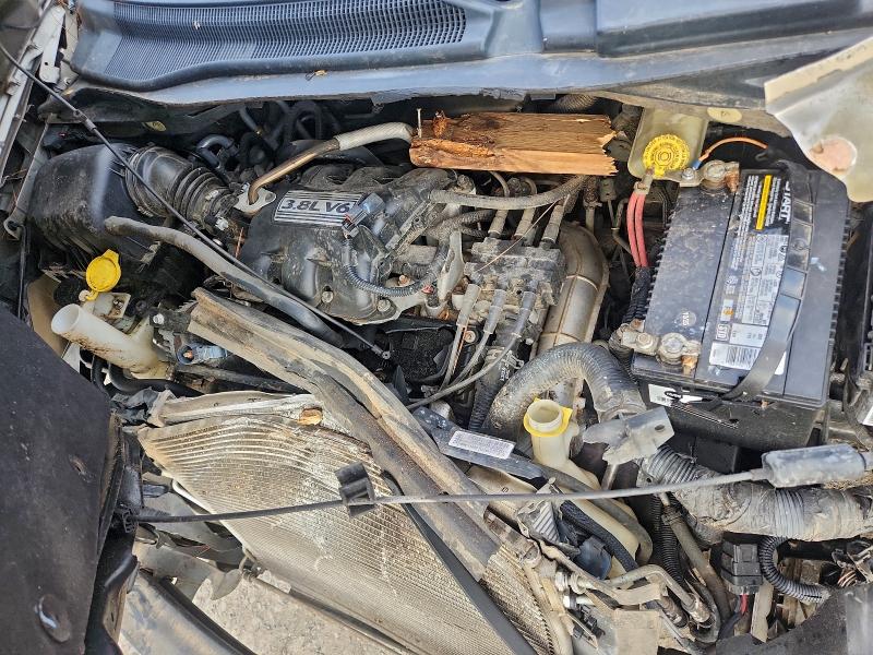 Photo 12 from auction – 2009 DODGE GRAND CARA with VIN 2D8HN54159R632288