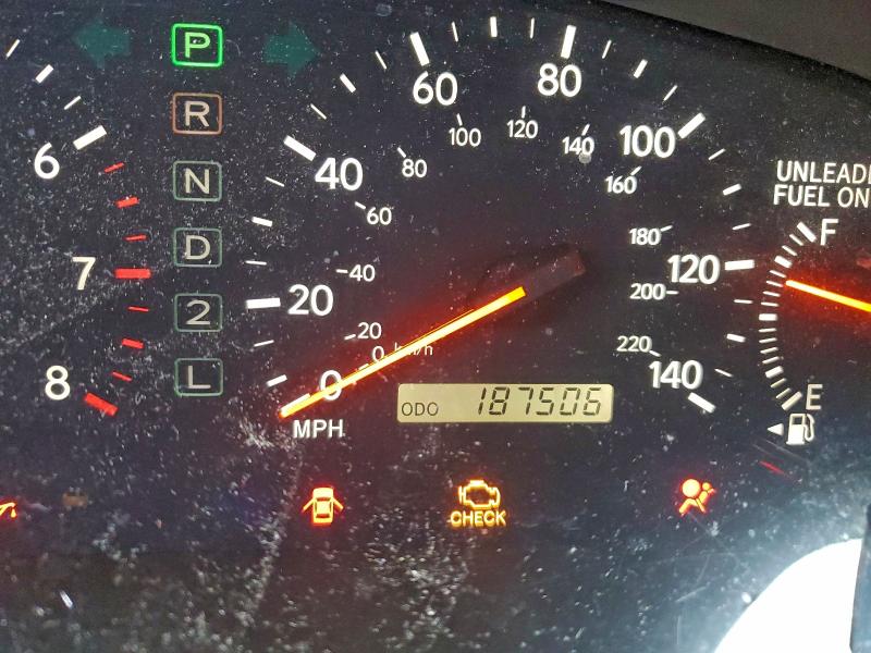 Photo 9 from auction – 2001 LEXUS ES with VIN JT8BF28G410316537
