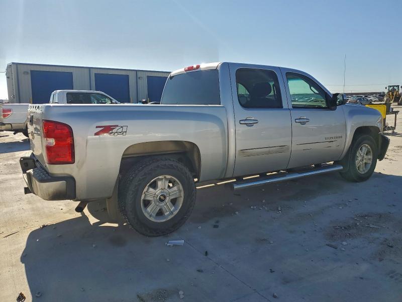 Photo 3 from auction – 2011 CHEVROLET SILVERADO with VIN 3GCPKTE37BG202152