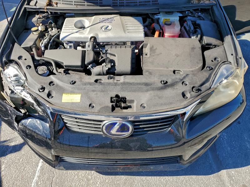 Photo 11 from auction – 2011 LEXUS CT 200 with VIN JTHKD5BH0B2028089