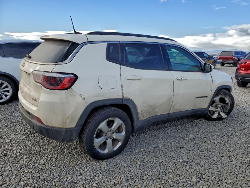 Photo 3 from auction – 2018 JEEP COMPASS with VIN 3C4NJDBB8JT131481