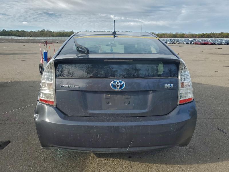 Photo 6 from auction – 2011 TOYOTA PRIUS with VIN JTDKN3DU0B1385307