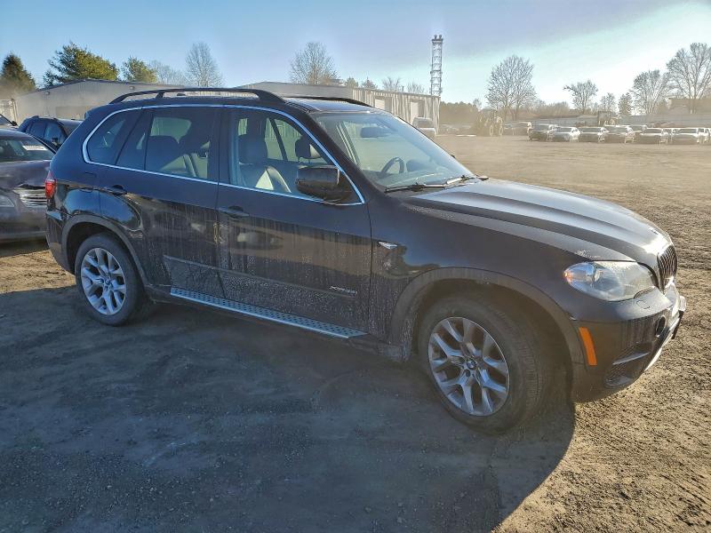 Foto 4 de la subasta – 2013 BMW X5 XDRIVE3 con VIN 5UXZV4C58D0B17663
