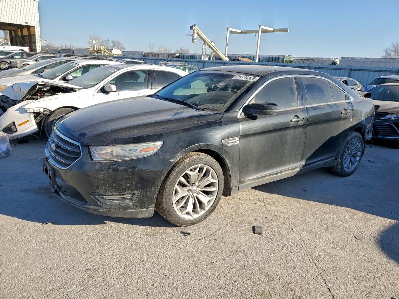 FORD TAURUS SEL 2013 z numerem VIN 1FAHP2H82DG230565 - Zdjęcie z aukcji