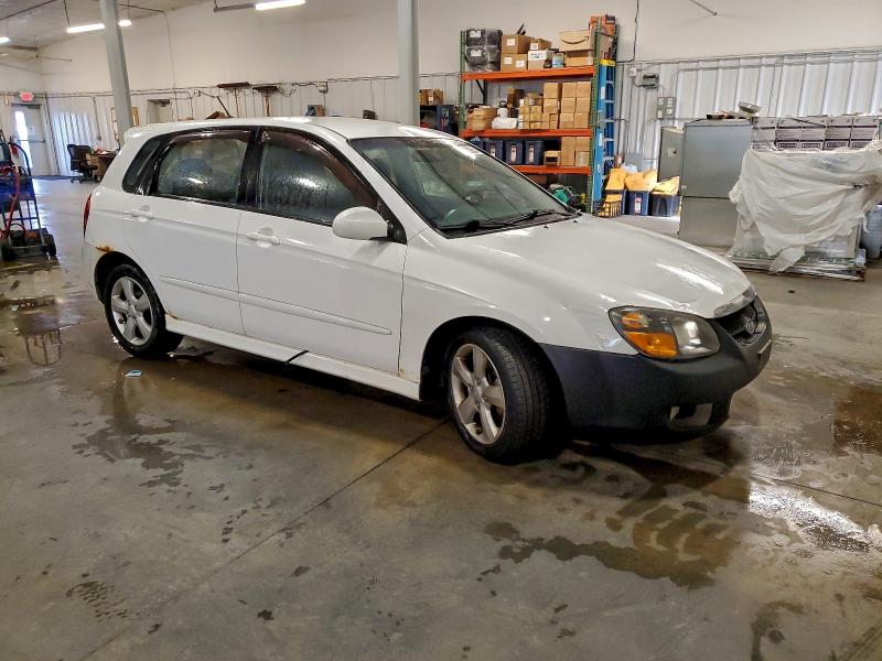 Photo 4 from auction – 2008 KIA SPECTRA5 5 with VIN KNAFE161085011738
