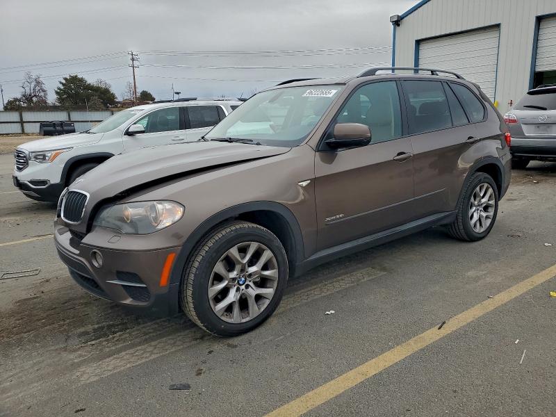 BMW X5 XDRIVE3 2011 with VIN 5UXZV4C54BL409819 - Photo from auction