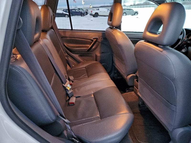 Photo 11 from auction – 2002 TOYOTA RAV4 with VIN JTEHH20V720145215