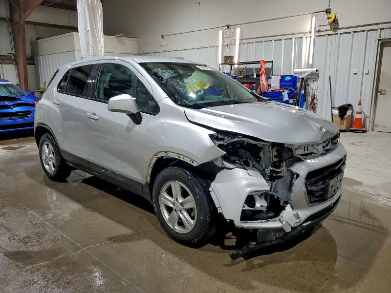 Photo 4 from auction – 2021 CHEVROLET TRAX LS with VIN KL7CJKSB5MB301147