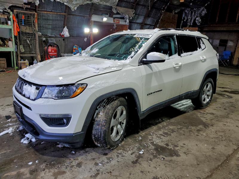 JEEP COMPASS LA 2018 with VIN 3C4NJDBB3JT423720 - Photo from auction