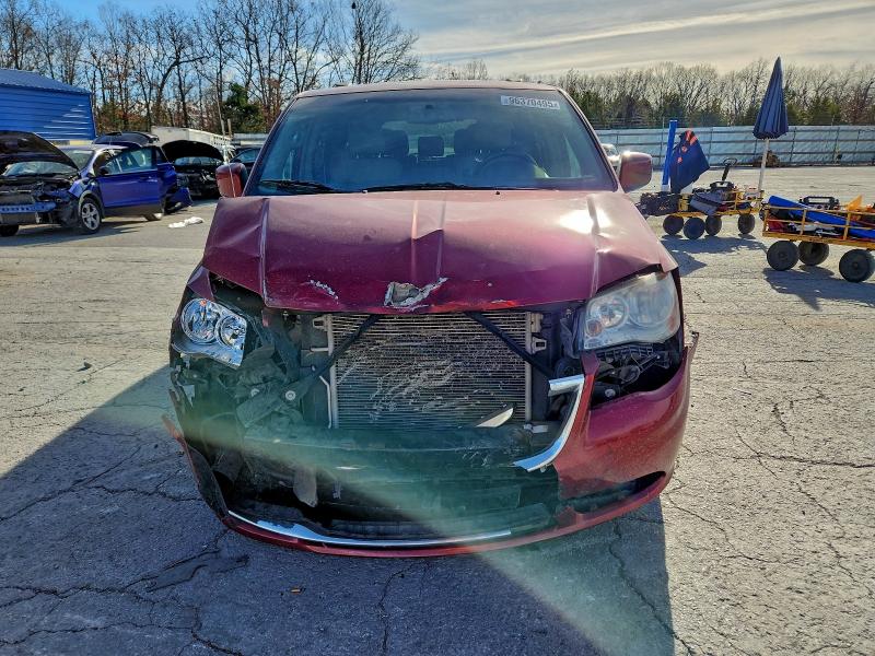 Photo 5 from auction – 2014 CHRYSLER TOWN & COU with VIN 2C4RC1BG7ER165829