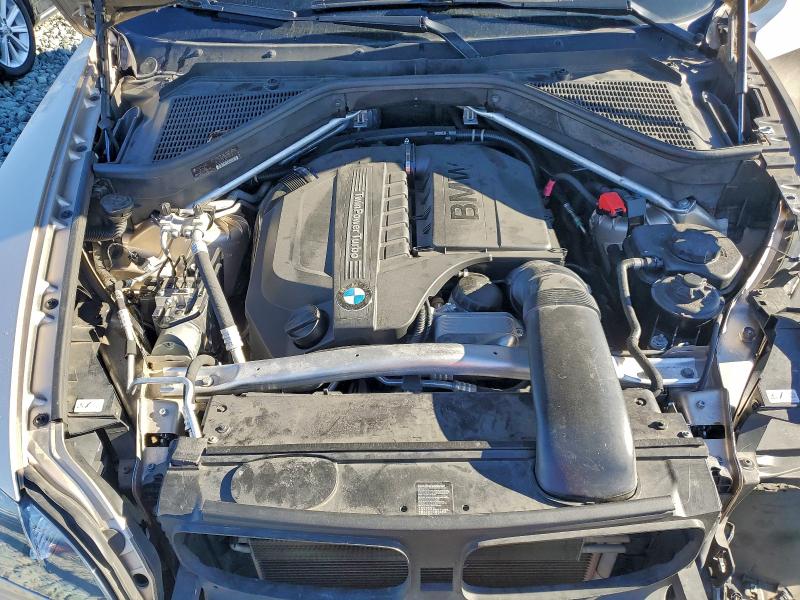 Photo 12 from auction – 2013 BMW X5 XDRIVE3 with VIN 5UXZV4C50D0B11923