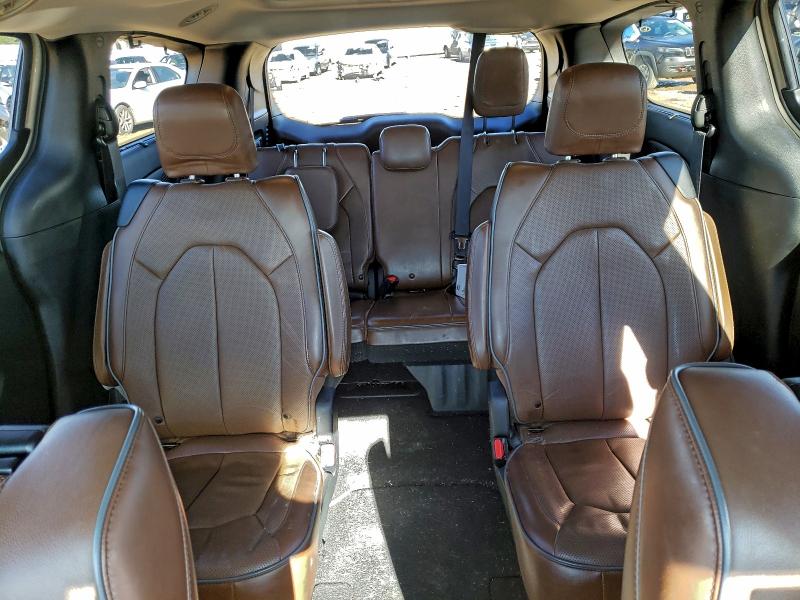 Photo 10 from auction – 2017 CHRYSLER PACIFICA L with VIN 2C4RC1GG5HR570536