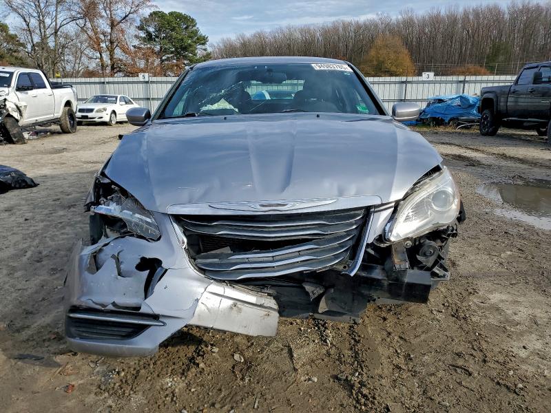 Photo 5 from auction – 2013 CHRYSLER 200 TOURIN with VIN 1C3CCBBB9DN721784