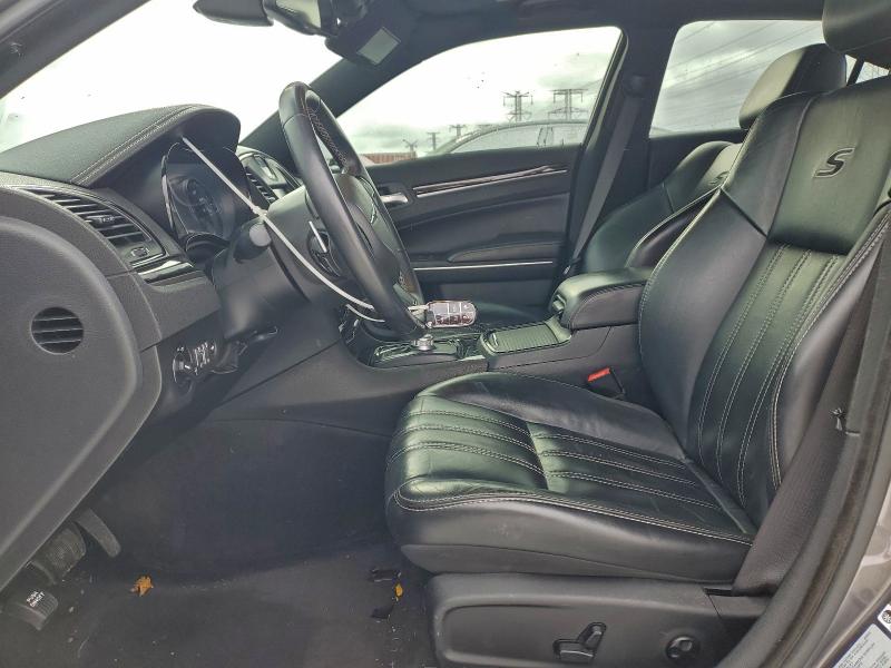 Photo 7 from auction – 2017 CHRYSLER 300 S with VIN 2C3CCABGXHH625859