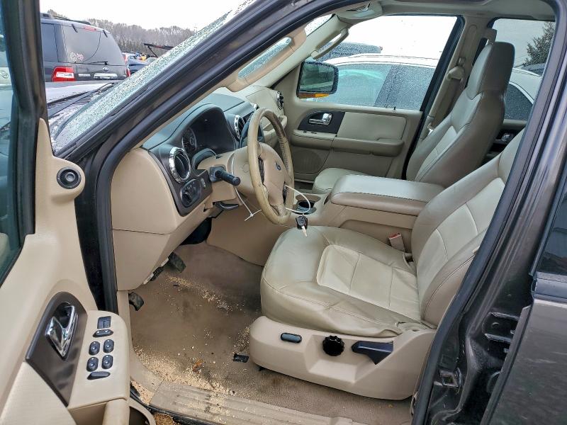 Photo 7 from auction – 2006 FORD EXPEDITION with VIN 1FMFU18556LA95842