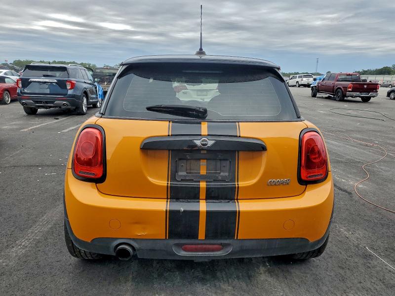 Photo 6 from auction – 2016 MINI COOPER with VIN WMWXP5C54G2D13761