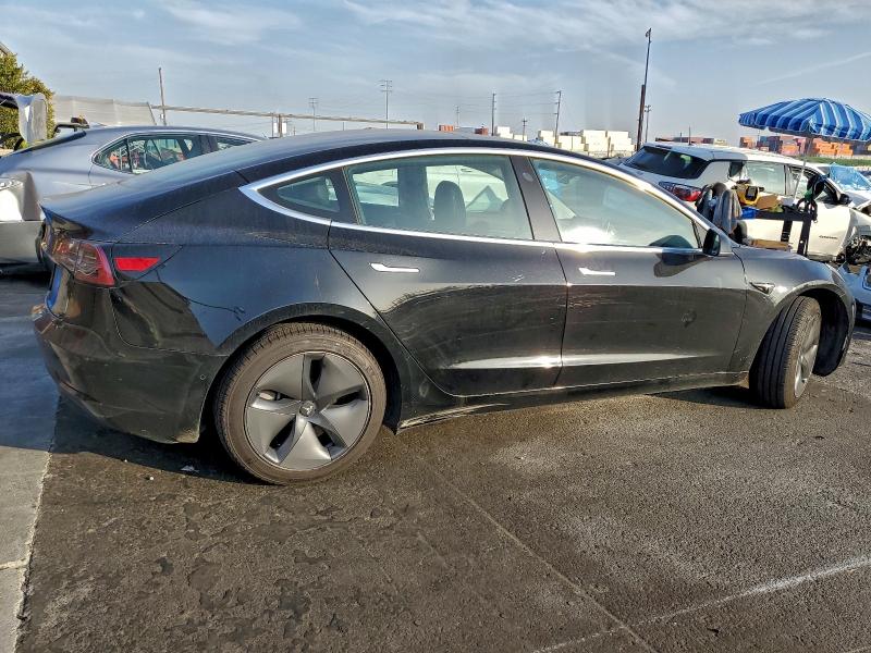 Photo 3 from auction – 2019 TESLA MODEL 3 with VIN 5YJ3E1EA1KF399608