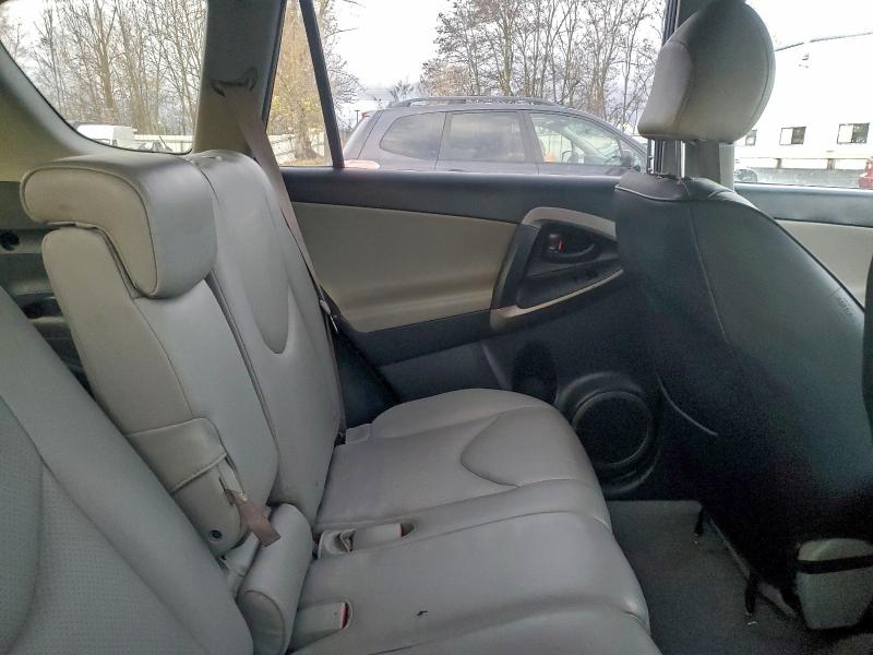 Photo 10 from auction – 2007 TOYOTA RAV4 LIMIT with VIN JTMZK31V676006082