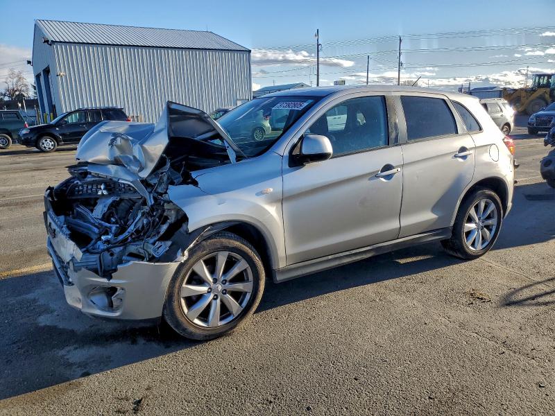 MITSUBISHI OUTLANDER 2014 con VIN 4A4AR3AU3EE024731 - Foto de la subasta