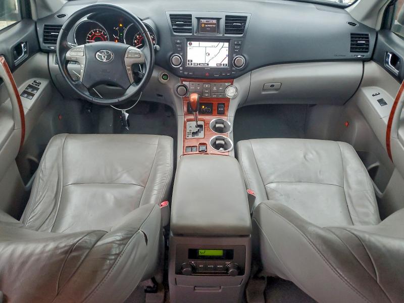 Photo 8 from auction – 2010 TOYOTA HIGHLANDER with VIN JTEYK3EH9A2104257
