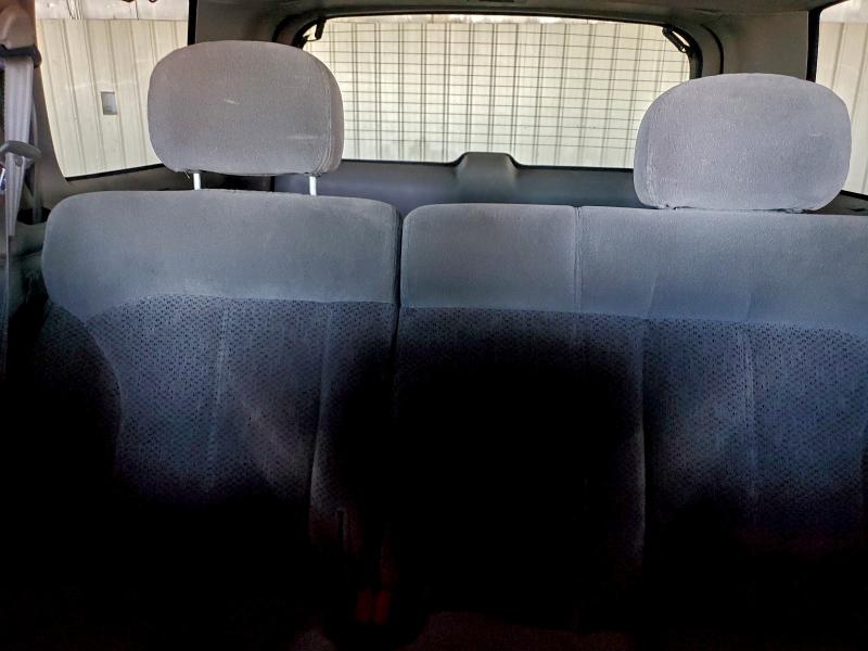 Photo 10 from auction – 2000 CHEVROLET BLAZER with VIN 1GNCS13W3Y2394372