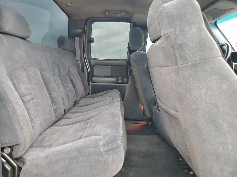 Photo 10 from auction – 2001 CHEVROLET SILVERADO with VIN 2GCEK19T211124246