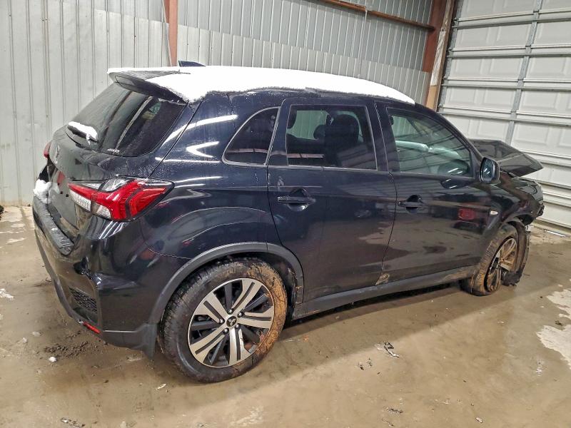 Photo 3 from auction – 2023 MITSUBISHI OUTLANDER with VIN JA4ARUAUXPU007229
