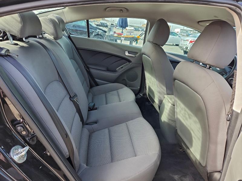 Фото 10 с аукциона – 2017 KIA FORTE LX с VIN 3KPFK4A75HE034199