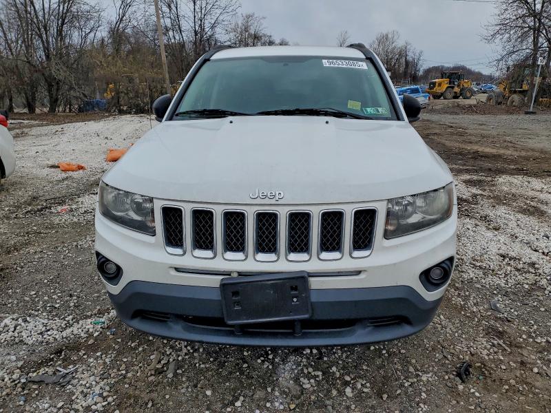 Photo 5 from auction – 2014 JEEP COMPASS SP with VIN 1C4NJCBA5ED750133