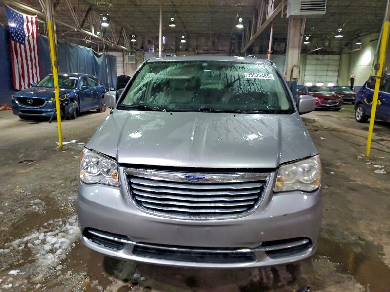 Photo 5 from auction – 2016 CHRYSLER TOWN & COU with VIN 2C4RC1AG2GR112167