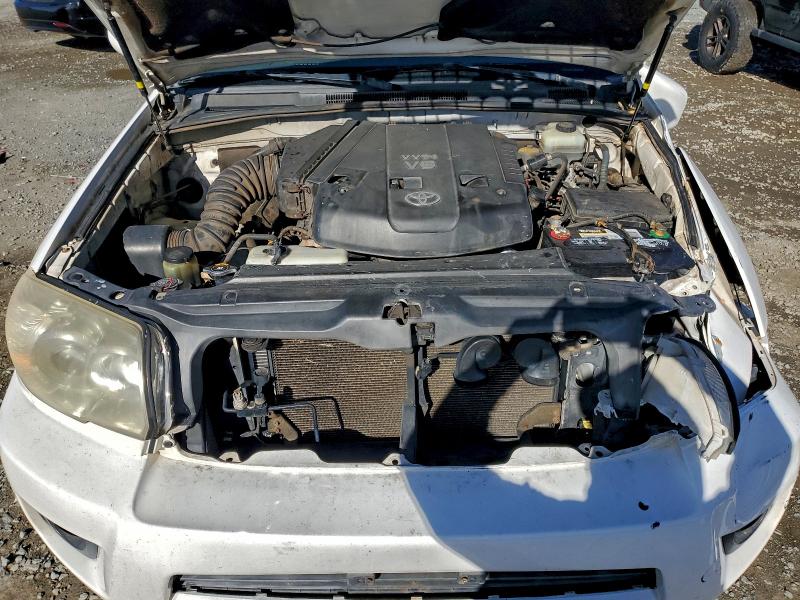 Photo 12 from auction – 2006 TOYOTA 4RUNNER SR with VIN JTEZU14R468046804