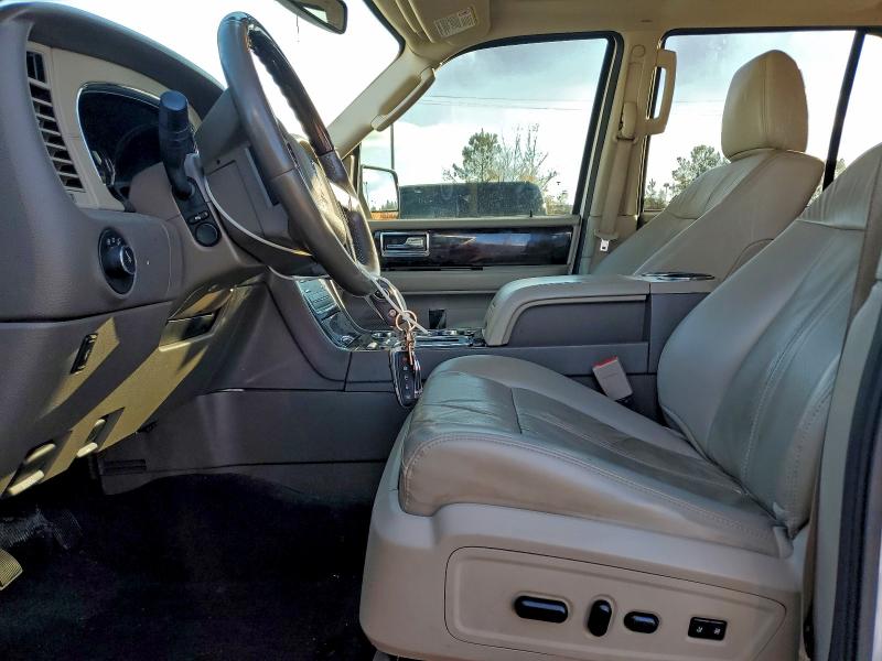 Photo 7 from auction – 2017 LINCOLN NAVIGATOR with VIN 5LMJJ2HT4HEL09151