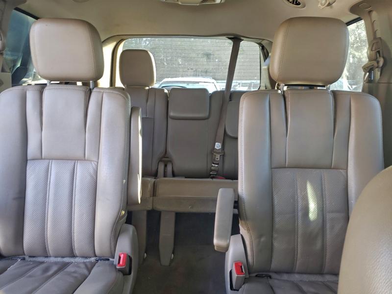 Photo 10 from auction – 2012 CHRYSLER TOWN & COU with VIN 2C4RC1BG2CR215386