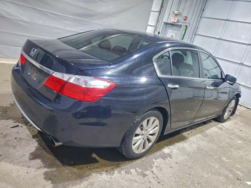 Photo 3 from auction – 2015 HONDA ACCORD EX with VIN 1HGCR2F73FA025742