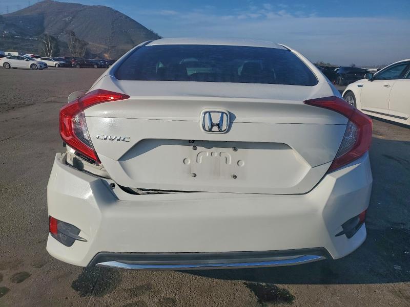 Foto 6 de la subasta – 2019 HONDA CIVIC LX con VIN 2HGFC2F69KH521145