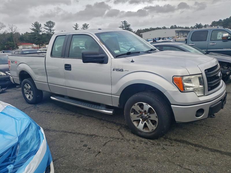 Photo 4 from auction – 2013 FORD F150 SUPER with VIN 1FTFX1EF8DFD87294