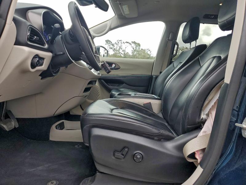 Photo 7 from auction – 2023 CHRYSLER PACIFICA T with VIN 2C4RC1BG7PR533817