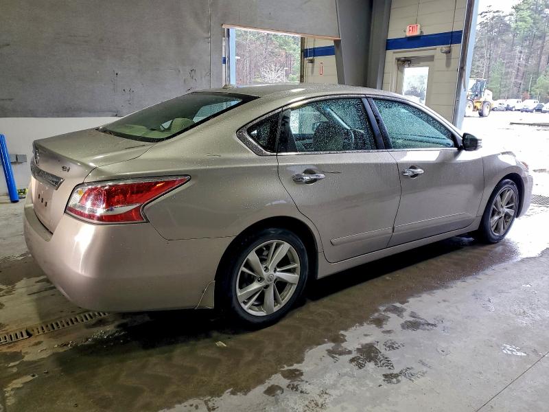 Photo 3 from auction – 2015 NISSAN ALTIMA 2.5 with VIN 1N4AL3AP7FC277203