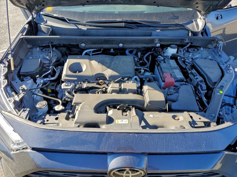 Photo 12 from auction – 2023 TOYOTA RAV4 XLE with VIN 2T3W1RFV2PC221900