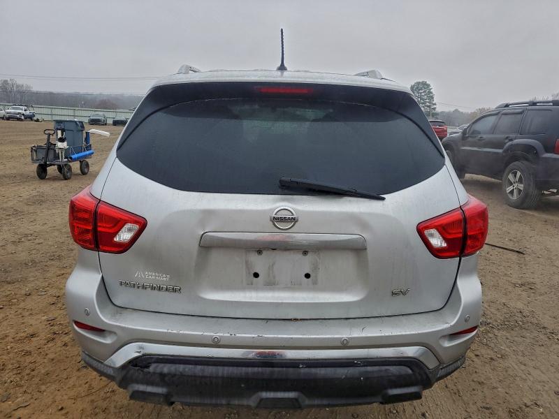 Photo 6 from auction – 2018 NISSAN PATHFINDER with VIN 5N1DR2MN5JC606690