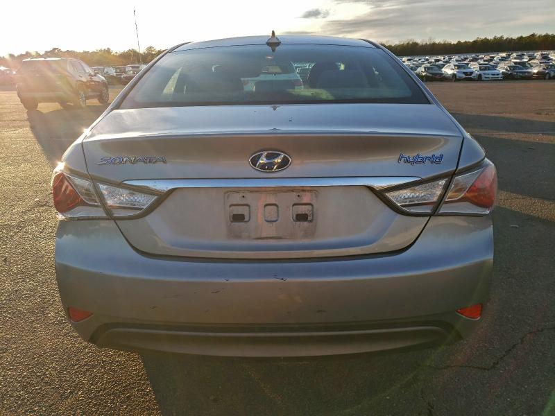 Photo 6 from auction – 2013 HYUNDAI SONATA HYB with VIN KMHEC4A41DA096089