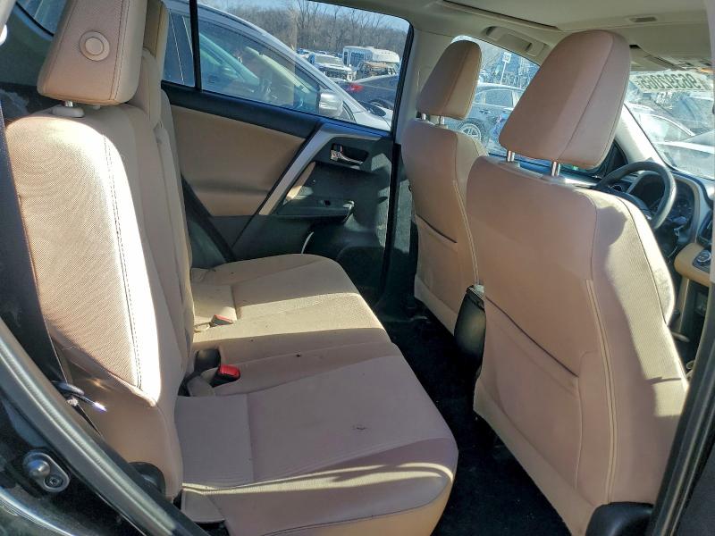 Photo 11 from auction – 2014 TOYOTA RAV4 XLE with VIN 2T3WFREV4EW103569