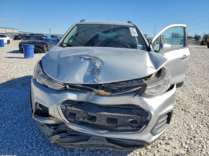 Photo 12 from auction – 2017 CHEVROLET TRAX with VIN 3GNCJLSB2HL266782