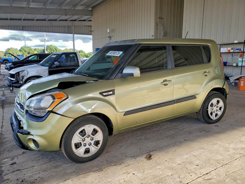 KIA SOUL 2013 with VIN KNDJT2A52D7581077 - Photo from auction