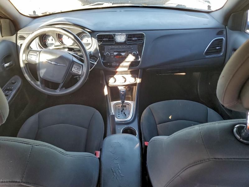 Photo 8 from auction – 2012 CHRYSLER 200 with VIN 1C3CCBAB5CN135325