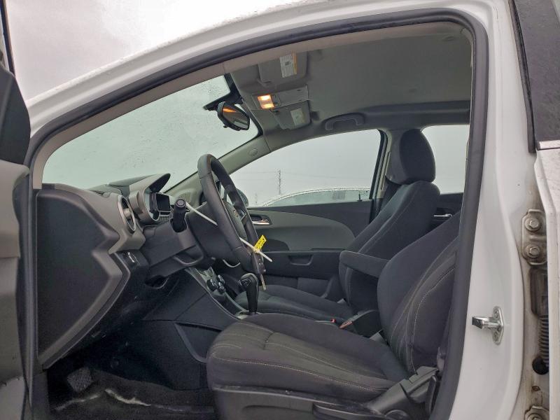 Photo 7 from auction – 2016 CHEVROLET SONIC with VIN 1G1JC6SB4G4163081