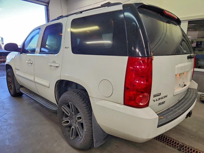 Photo 2 from auction – 2007 GMC YUKON with VIN 1GKFK13047J354442
